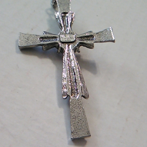 Nwot Cross necklace - Picture 5 of 7